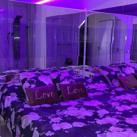 Apartment Jacuzzi Avec Jardin